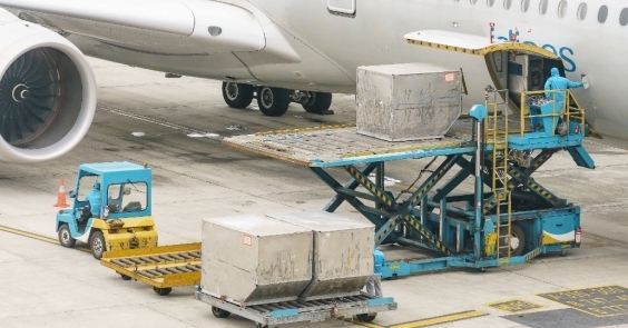 Jasa Cargo Bandara untuk Barang Jamaah Haji