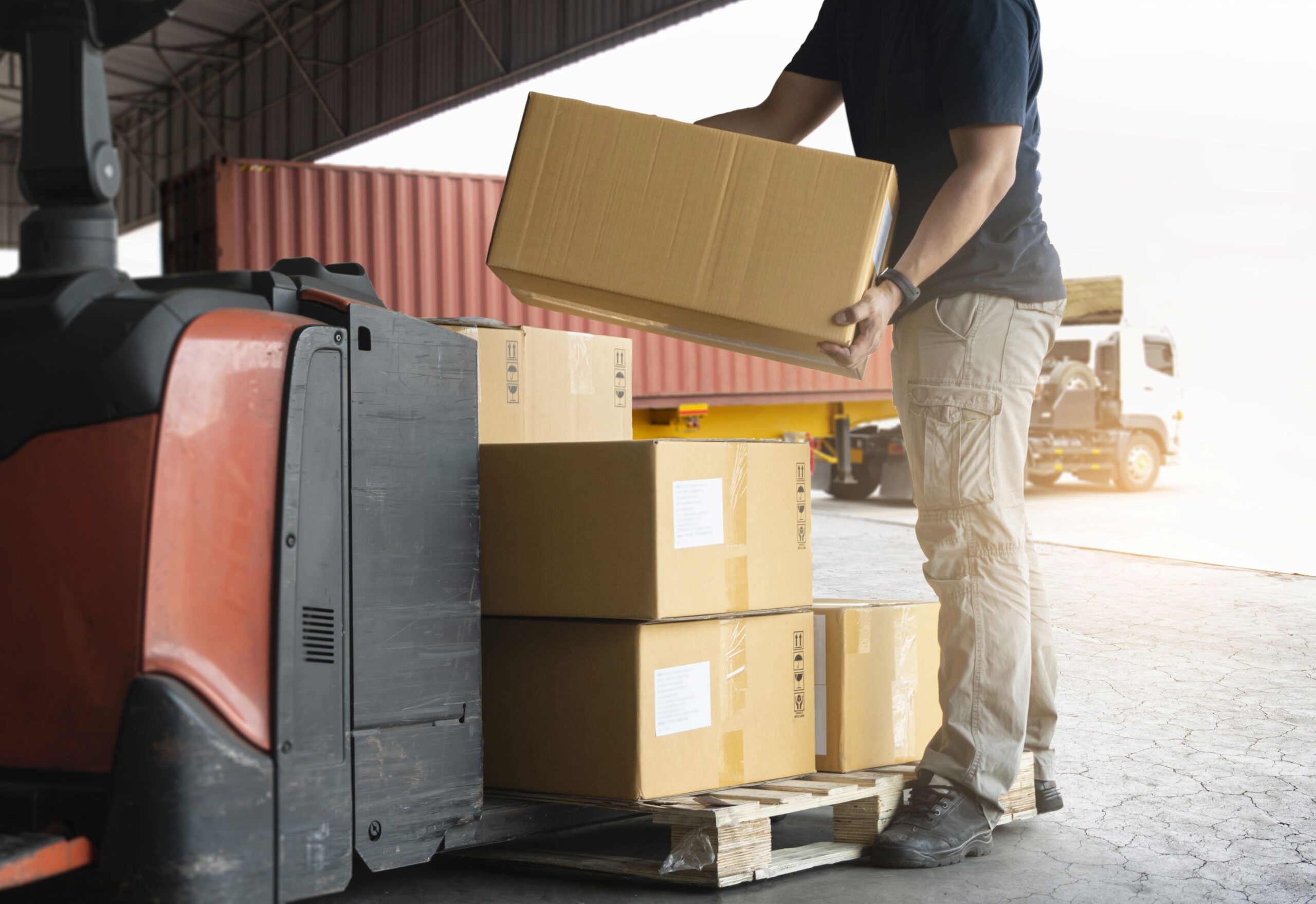 Kirim Door To Door: Jasa Pengiriman Cargo Termurah